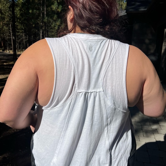 🎉LAST CHANCE🎉 NWT FP Movement High Tide Tank / White - Picture 7 of 10